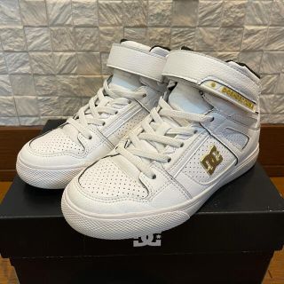 ディーシー ハイカットスニーカー キッズスニーカー 子供靴 の通販 41点 Dcのキッズ ベビー マタニティを買うならラクマ ディーシー ハイカットスニーカー キッズスニーカー 子供靴 の通販 41点 Dcのキッズ ベビー マタニティを買うならラクマ