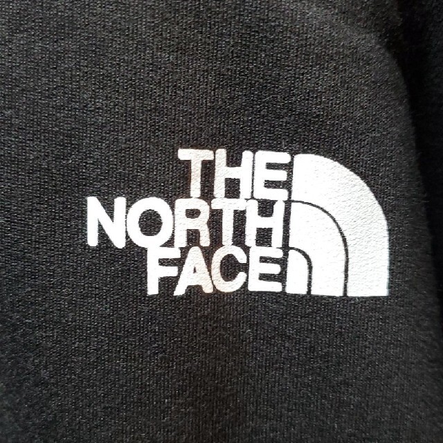 THE NORTH FACE(ザノースフェイス)の【新品未使用】THE NORTH FACE Lサイズ パーカー フード 黒 メンズのトップス(パーカー)の商品写真