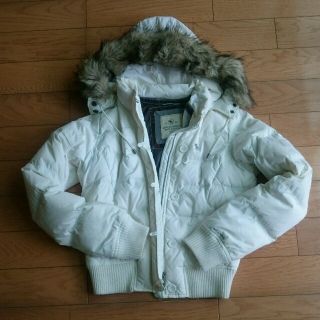 Abercrombie&Fitch(ダウンジャケット ・ ホワイト/白色系)の Abercrombie&Fitch(ダウンジャケット ・ ホワイト/白色系)の