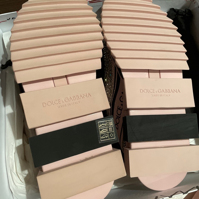 DOLCE&GABBANA(ドルチェアンドガッバーナ)のソレントスニーカー ヒートシールラインストーンクリスタル ピンク♡ドルガバ レディースの靴/シューズ(スニーカー)の商品写真