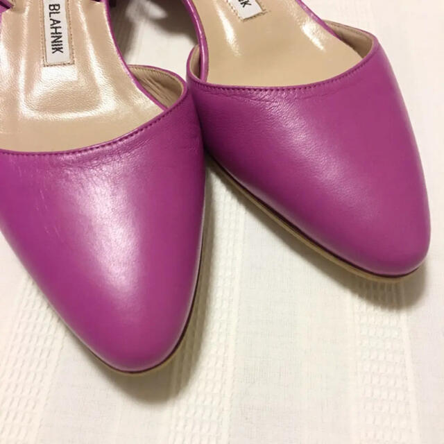 MANOLO BLAHNIK(マノロブラニク)のマノロブラニク ピンク パンプス 35 ロンハーマン レディースの靴/シューズ(ハイヒール/パンプス)の商品写真