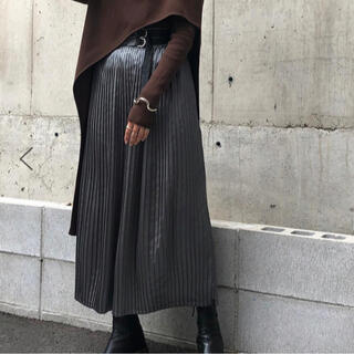 ステュディオス(STUDIOUS)のアンジェム　&g’aime Satin pleated long skirt(ロングスカート)