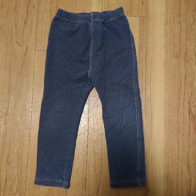 UNIQLO(ユニクロ)のレギンス デニム 10分丈 90cm キッズ/ベビー/マタニティのキッズ服男の子用(90cm~)(パンツ/スパッツ)の商品写真