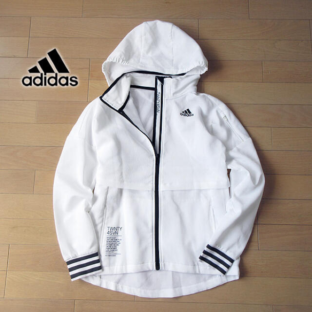 adidas(アディダス)のadidas S〜M アディダス レディース パーカージャケット/ジャージ 白 レディースのトップス(パーカー)の商品写真