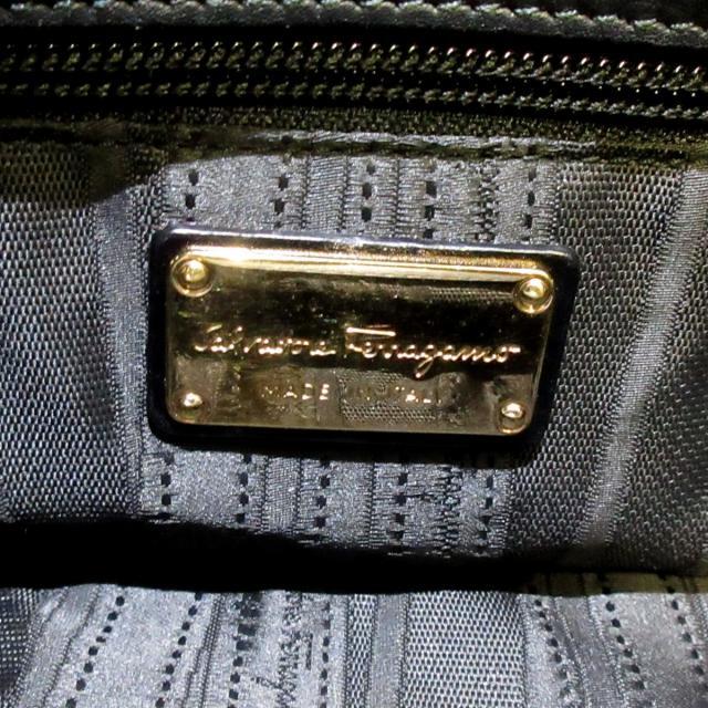 超特価新品 Salvatore レディース美品 の通販 by ブランディア|サルヴァトーレフェラガモならラクマ Ferragamo - サルバトーレフェラガモ 格安正規店