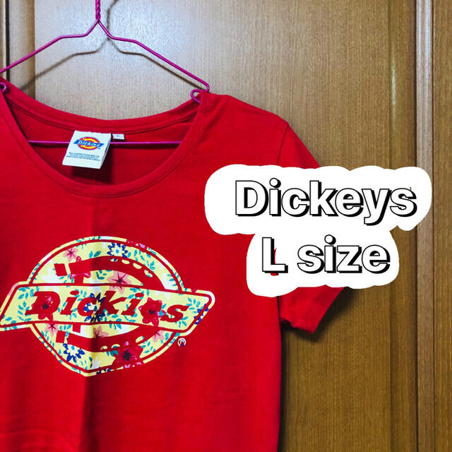 Dickies(ディッキーズ)のDickies ディッキーズ　Tシャツ　半袖　赤 レディースのトップス(Tシャツ(半袖/袖なし))の商品写真