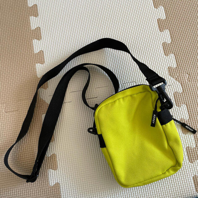 NERDY ノルディ ショルダーバッグ Crossbody Bag グリーン レディースのバッグ(ショルダーバッグ)の商品写真