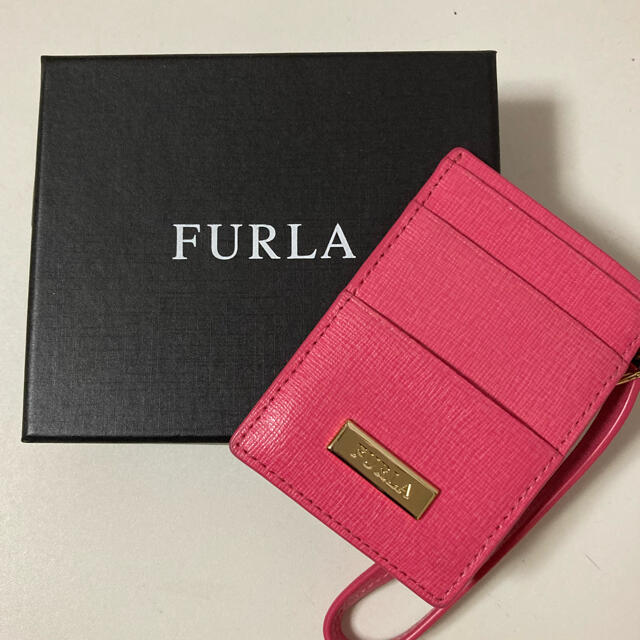 Furla(フルラ)のフルラ  パスケース  ピンク レディースのファッション小物(パスケース/IDカードホルダー)の商品写真