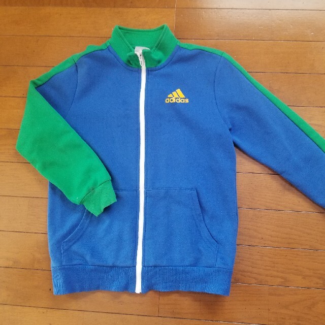 adidas(アディダス)のアディダス☆スウェットジャンパー☆140センチ キッズ/ベビー/マタニティのキッズ服男の子用(90cm~)(ジャケット/上着)の商品写真