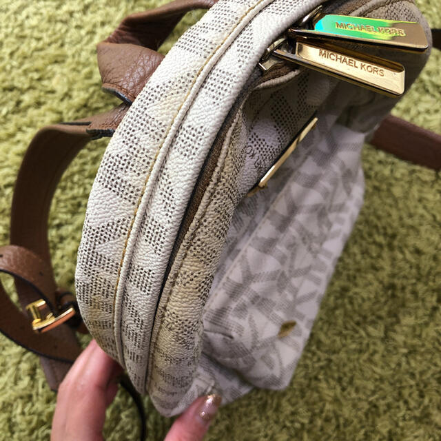 Michael Kors(マイケルコース)のマイケルコース　リュック　ホワイト レディースのバッグ(リュック/バックパック)の商品写真