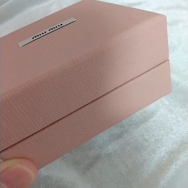 miumiu(ミュウミュウ)のmiumiu 箱&ミニ巾着セット その他のその他(その他)の商品写真