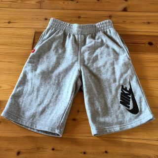 ナイキ(NIKE)のNIKE  kids スエットハーフパンツ　130(パンツ/スパッツ)