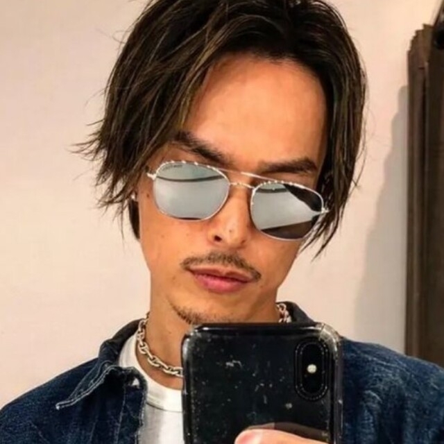 色ちがい 今市隆二 TOM FORDサングラス /黒ブチの通販 by 色ちがい 今市隆二 TOM FORDサングラス /黒ブチの通販 by