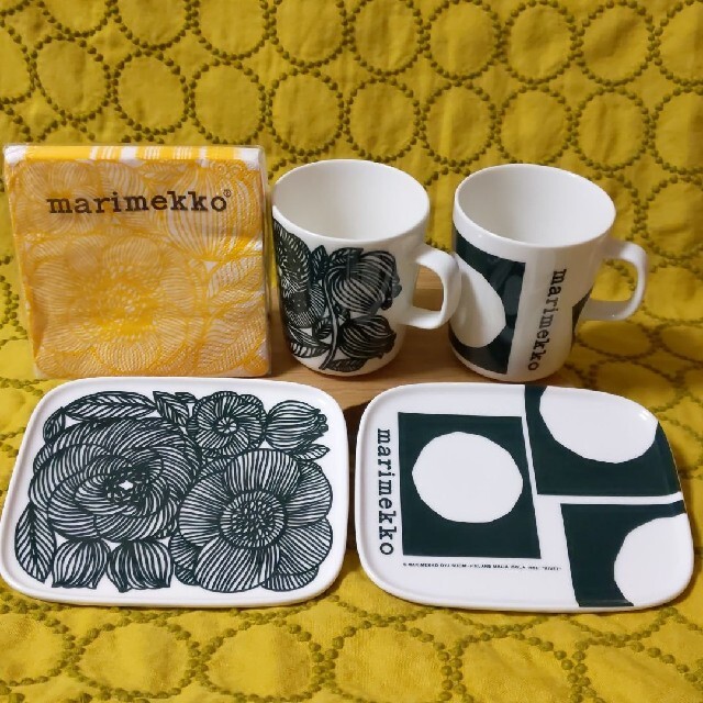 marimekko プレート・マグカップ・ペーパーナプキン セット