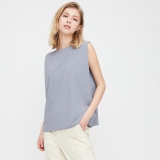 ユニクロ(UNIQLO)のユニクロ クレープジャージーT ノースリーブ ブルー(カットソー(半袖/袖なし))