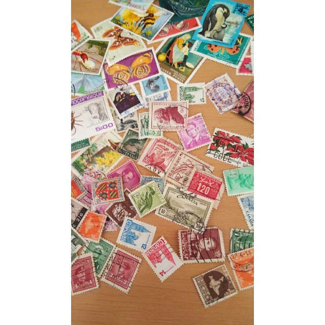 外国 使用済切手 100枚セット コレクション エンタメ/ホビーのコレクション(使用済み切手/官製はがき)の商品写真