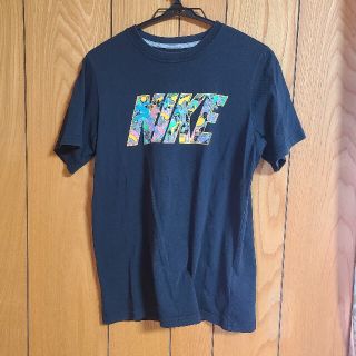 ナイキ(NIKE)のNIKE Tシャツ(Tシャツ(半袖/袖なし))