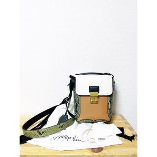 スリーワンフィリップリム(3.1 Phillip Lim)の3.1 Phillip Lim🍋定価１３万　レザーカメラバッグ　ショルダーバッグ(ショルダーバッグ)