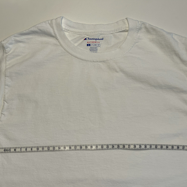 Champion(チャンピオン)のChampion 白Tシャツ Sサイズ　(2/3) メンズのトップス(Tシャツ/カットソー(半袖/袖なし))の商品写真