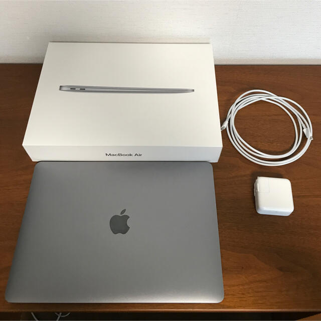 Apple(アップル)のMacBook Air 2018 i5 8GB/SSD 256GB スマホ/家電/カメラのPC/タブレット(ノートPC)の商品写真