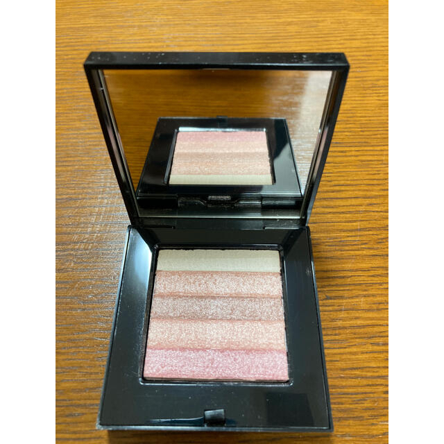 BOBBI BROWN(ボビイブラウン)のボビーブラウン　シーマリック　ピンク コスメ/美容のベースメイク/化粧品(フェイスカラー)の商品写真