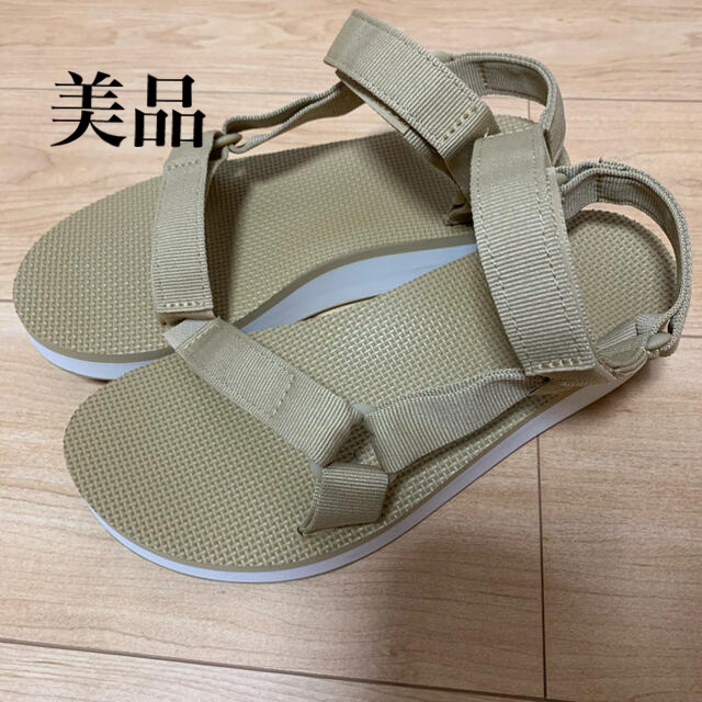 Teva(テバ)のテバ　サンダル　ベージュ レディースの靴/シューズ(サンダル)の商品写真