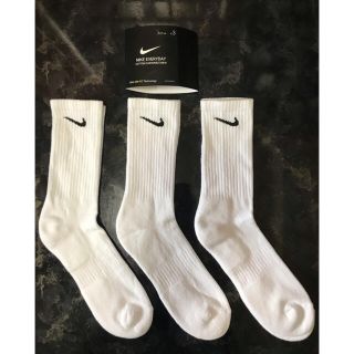 ナイキ(NIKE)の３足セット ナイキ 白ソックス 25〜27 ユニセックス(ソックス)