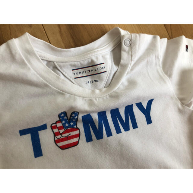 TOMMY HILFIGER(トミーヒルフィガー)のtommy✤Tシャツ キッズ/ベビー/マタニティのベビー服(~85cm)(Ｔシャツ)の商品写真