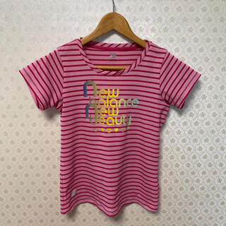 ニューバランス(New Balance)の✴️ドライ素材✴️ニューバランス✴️レディース✴️半袖Tシャツ✴️赤×ピンク(Tシャツ(半袖/袖なし))