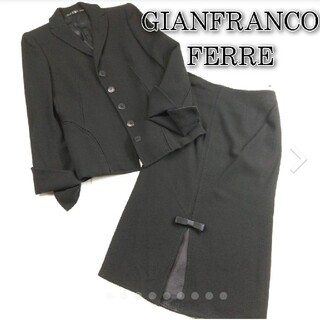ジャンフランコフェレ(Gianfranco FERRE)のGIANFRANCO FERRE スーツ スカート(スーツ)
