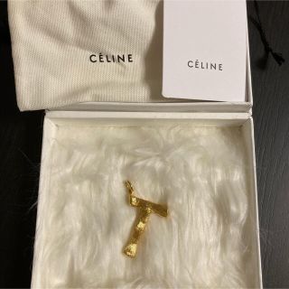 【celine】セリーヌ　イニシャルネックレス　アルファベット (ネックレス)