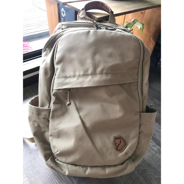 FJALL RAVEN(フェールラーベン)の【レア】FJALLRAVEN/フェールラーベン デイパック Raven 28L  メンズのバッグ(バッグパック/リュック)の商品写真