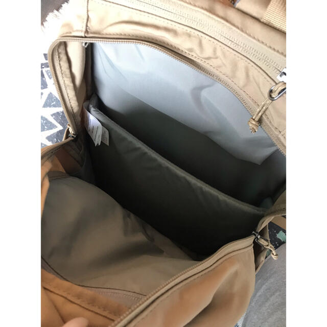 FJALL RAVEN(フェールラーベン)の【レア】FJALLRAVEN/フェールラーベン デイパック Raven 28L  メンズのバッグ(バッグパック/リュック)の商品写真