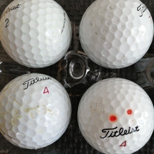 Titleist(タイトリスト)の【実質値下】タイトリスト　ロストボール25球 スポーツ/アウトドアのゴルフ(その他)の商品写真