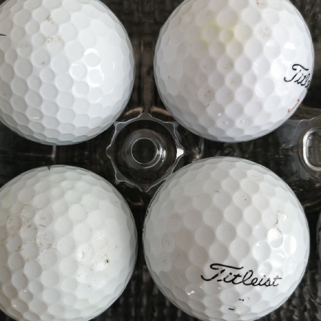 Titleist(タイトリスト)の【実質値下】タイトリスト　ロストボール25球 スポーツ/アウトドアのゴルフ(その他)の商品写真