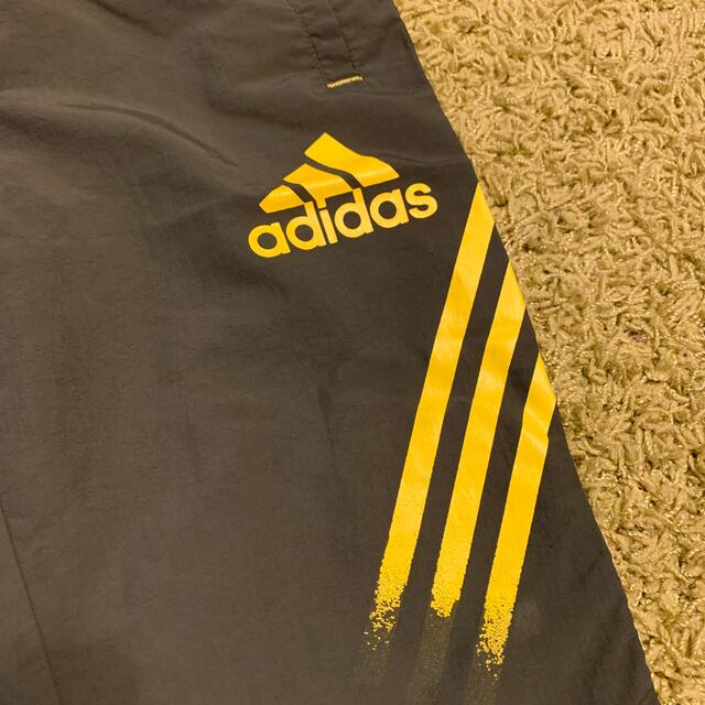 adidas(アディダス)のアディダス　ハーフパンツ キッズ/ベビー/マタニティのキッズ服男の子用(90cm~)(パンツ/スパッツ)の商品写真