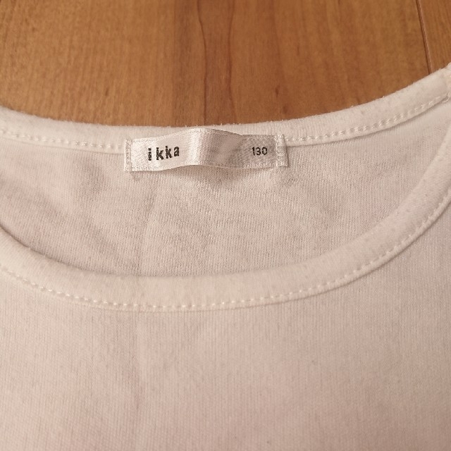 ikka(イッカ)のTシャツ 130 女の子 キッズ/ベビー/マタニティのキッズ服女の子用(90cm~)(Tシャツ/カットソー)の商品写真