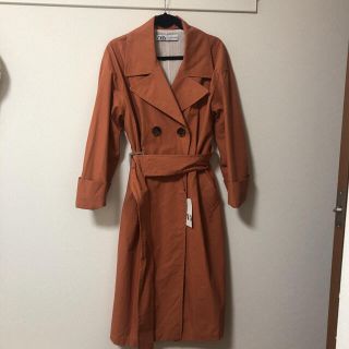 ザラ(ZARA)のZARA トレンチコート　オレンジ(トレンチコート)