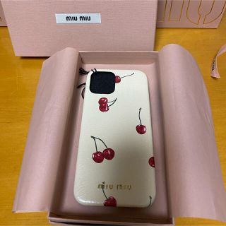 人気❣️Miu Miu チェリー柄iPhone12/12pro用ケース