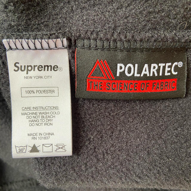 Supreme(シュプリーム)の大量オマケ付き！国内オンライン supreme Polartec Hooded  メンズのトップス(パーカー)の商品写真