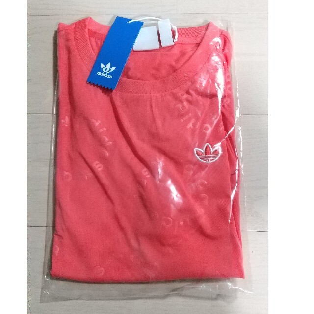 adidas(アディダス)の【新品】adidas 半袖Tシャツ ピンク レディースのトップス(Tシャツ(半袖/袖なし))の商品写真