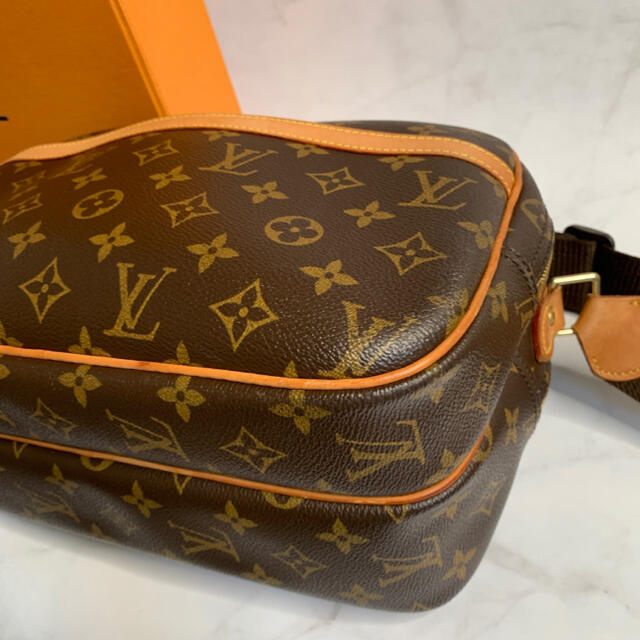 LOUIS VUITTON(ルイヴィトン)の【ぽぽにゃん様専用】ヴィトン 美品 リポーター PM ショルダーバッグ  レディースのバッグ(ショルダーバッグ)の商品写真