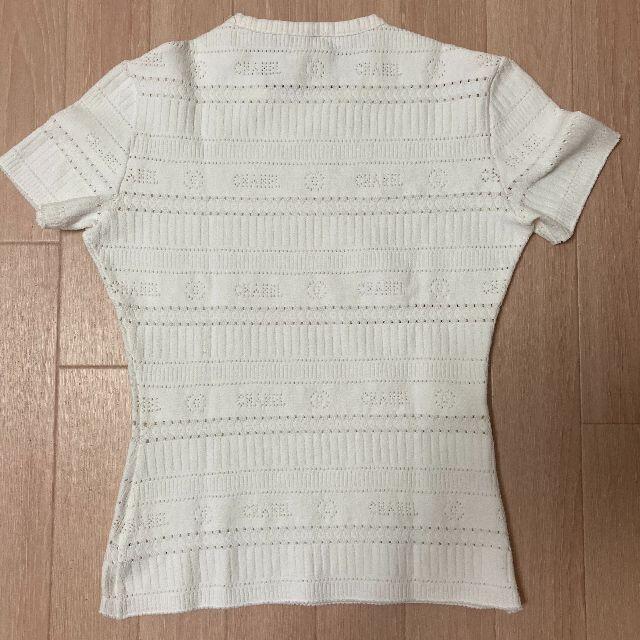送料無料 通販  半袖カットソー シャネル - CHANEL ニット ロゴ 白 ホワイト Tシャツ(半袖/袖なし)