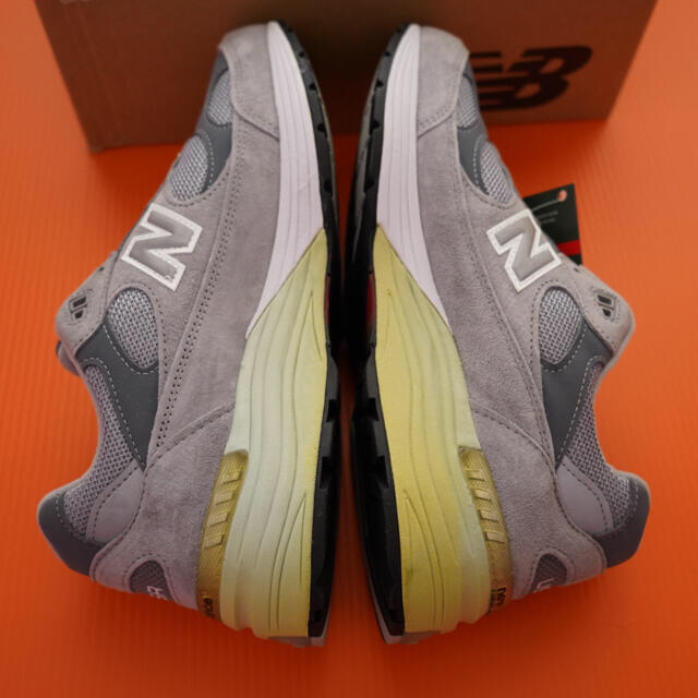 New Balance(ニューバランス)のNew Balance M992GL【2006年オリジナル新品・未使用】 メンズの靴/シューズ(スニーカー)の商品写真