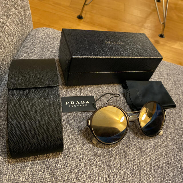 PRADA(プラダ)のPRADA サングラス メンズのファッション小物(サングラス/メガネ)の商品写真