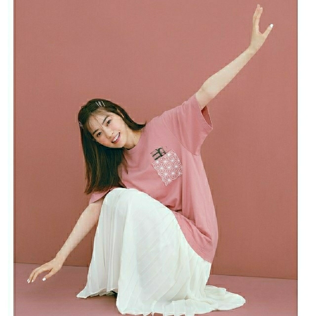 UNIQLO(ユニクロ)のメロン様専用　ユニクロ　禰豆子Tシャツ　XL メンズのトップス(Tシャツ/カットソー(半袖/袖なし))の商品写真