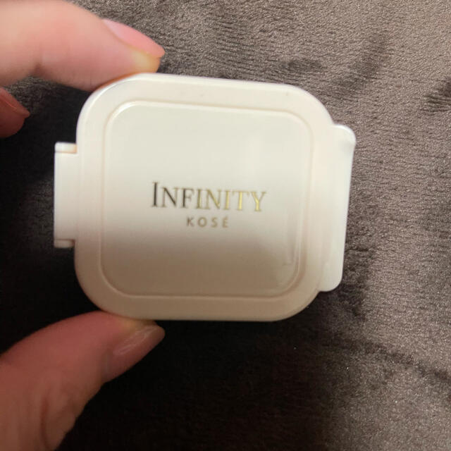 Infinity(インフィニティ)の未使用　インフィニティ　モイスチュアコンセレートエマルジョンパクトOC-405 コスメ/美容のベースメイク/化粧品(ファンデーション)の商品写真