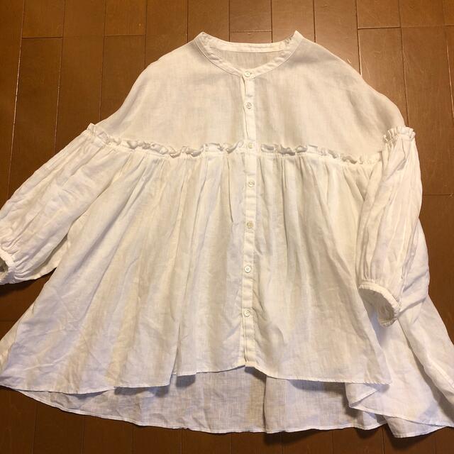 nest Robe(ネストローブ)の5656さま専用！美品　ユニバーサルティシュ　リネン　ブラウス レディースのトップス(シャツ/ブラウス(長袖/七分))の商品写真