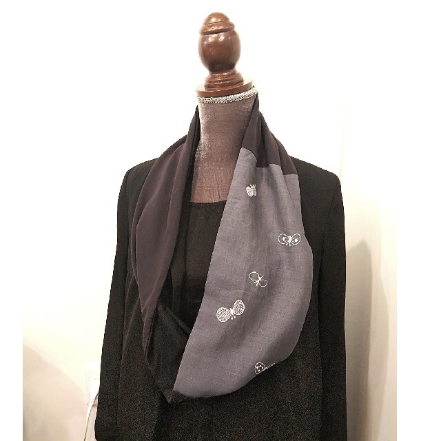 mina perhonen ミナペルホネン グレーchouchoのハンドメイド ロングスヌード の通販 by mt handmade。*choucho×リネンのスヌード。ミナペルホネン
