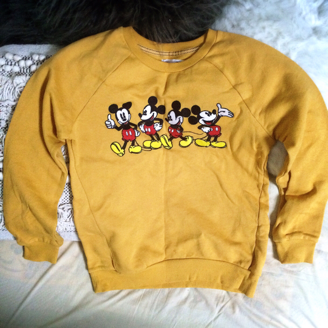 Bershka(ベルシュカ)の超美品☆disney ミッキー スウェット◡̈♥︎ レディースのトップス(トレーナー/スウェット)の商品写真